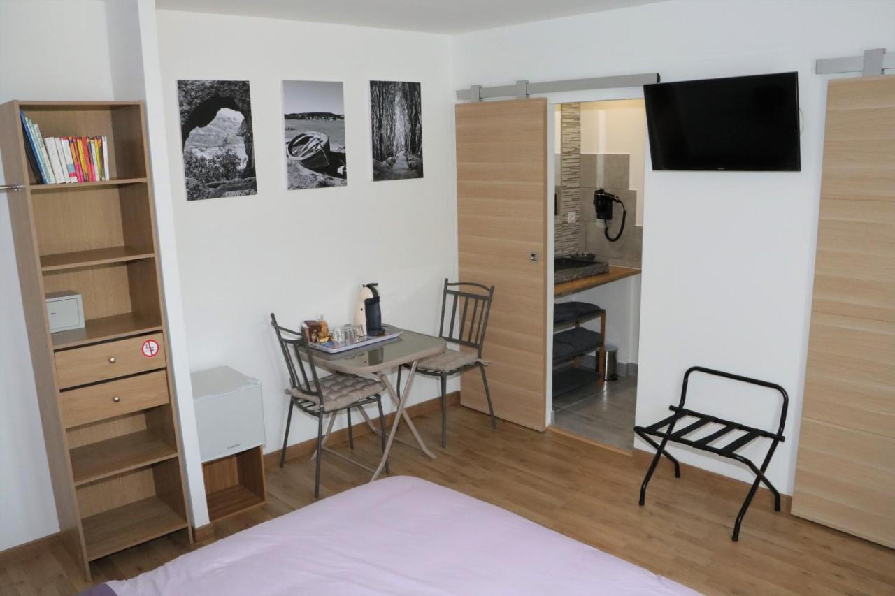 Castirla Chambre D'Hotes Mantei מראה חיצוני תמונה