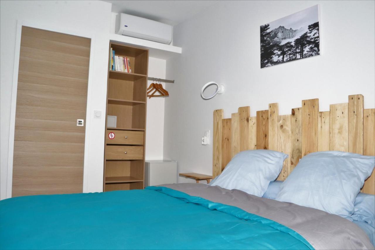 Castirla Chambre D'Hotes Mantei מראה חיצוני תמונה